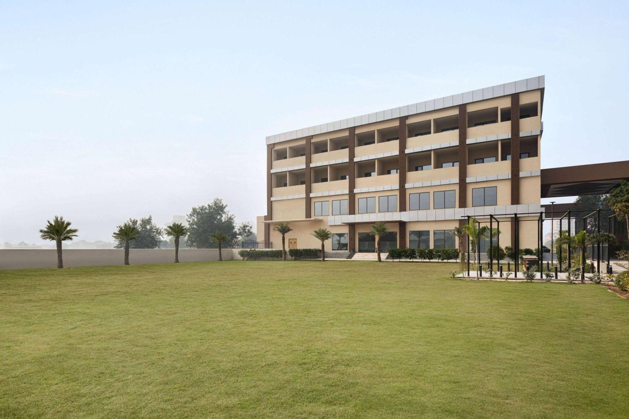 Wyndham Garden Sonipat Murthal Εξωτερικό φωτογραφία